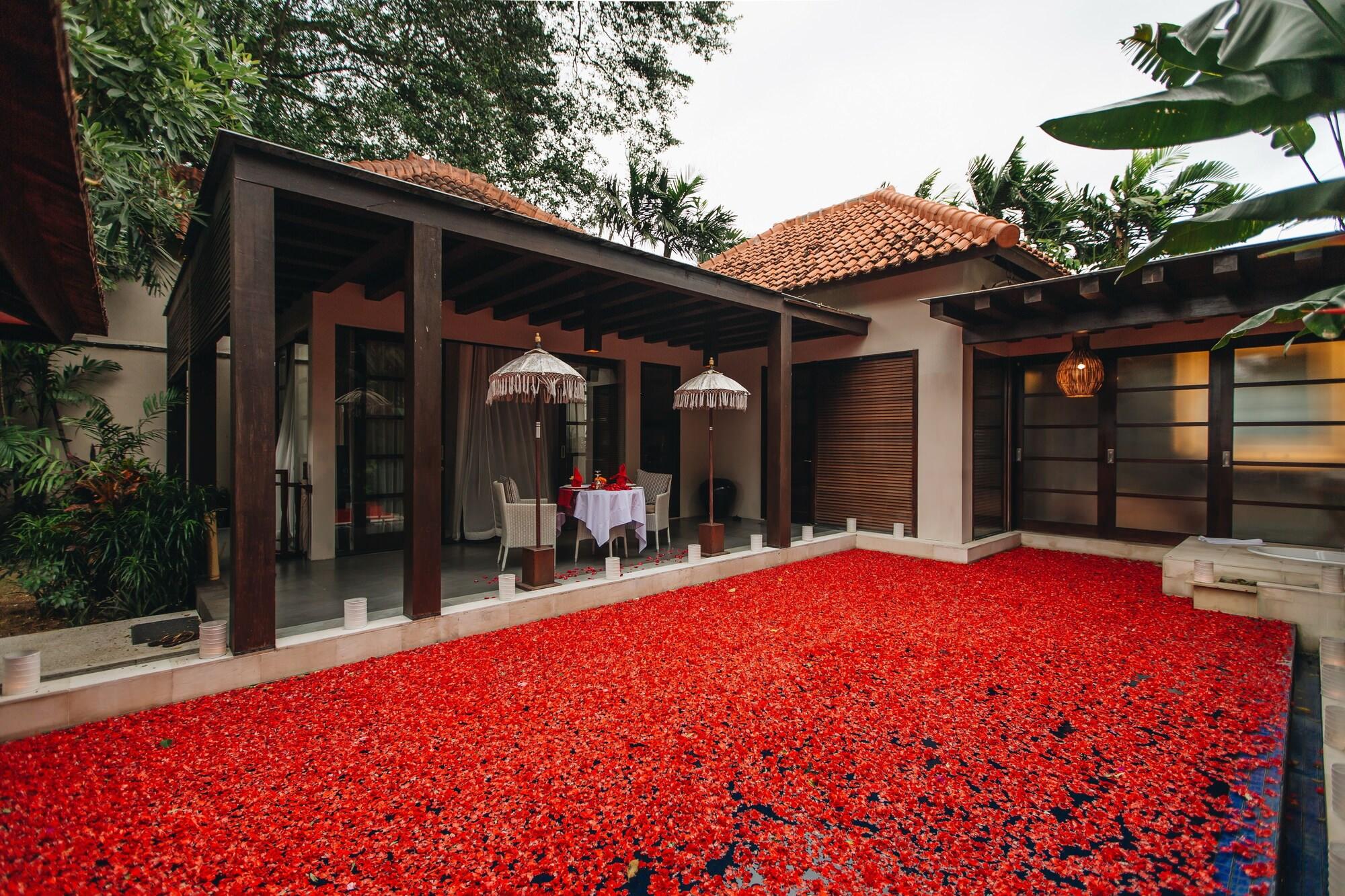 Alaya Dedaun Kuta Villa Legian  Luaran gambar